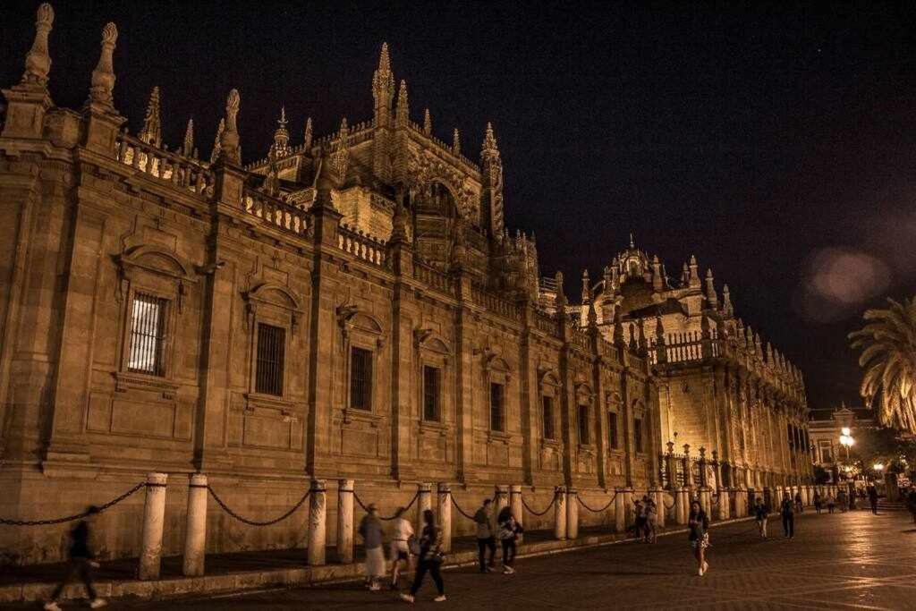 Atico Con Piscina Junto Catedral De Sevilla 外观 照片